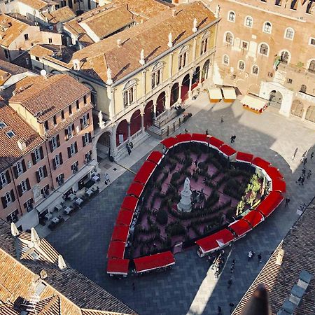 Residenza Duomo Apartment Verona Bagian luar foto